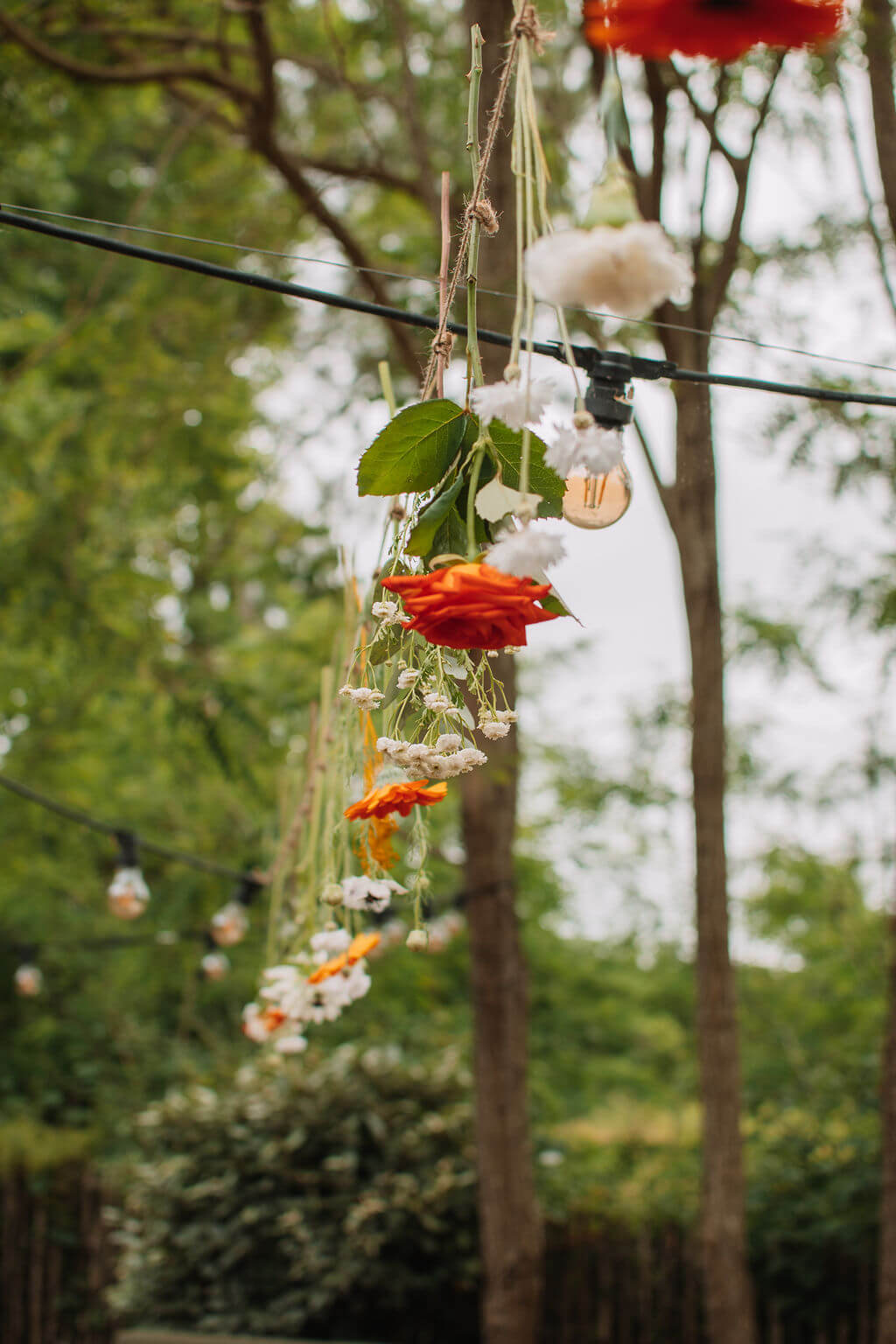 cocktail mariage à biscarosse fleurs suspendues